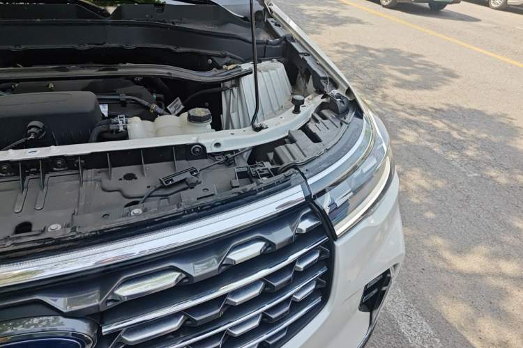 Used Ford Explorer 2023 EcoBoost 285 Rear-Drive Trend Edition 7-Seater Engine Bay Left