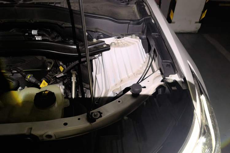 Used Ford Explorer 2023 EcoBoost 285 4x4 ST-LINE 7-Seater Engine Bay Left