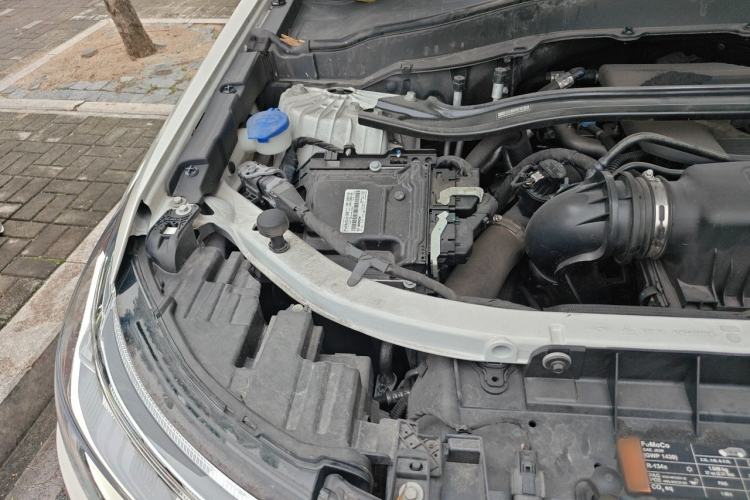 Used Ford Explorer 2023 EcoBoost 285 Four-Wheel Drive Titanium Edition 7-Seater Engine Bay Right