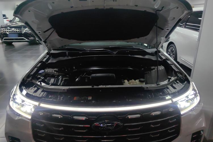 Used Ford Explorer 2023 EcoBoost 285 Four-Wheel Drive Titanium Edition 6 Seats Engine Bay