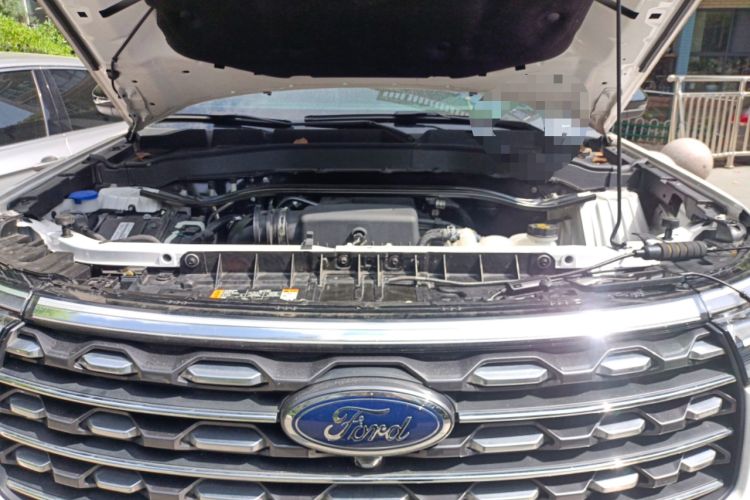 Used Ford Explorer 2023 EcoBoost 285 Four-Wheel Drive Stylish Plus Version 7 Seats Engine Bay