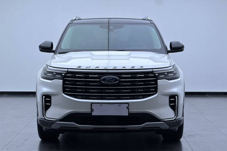 Used Ford Explorer 2023 EcoBoost 285 Four-Wheel Drive Titanium Edition 7-Seater Exterior 3