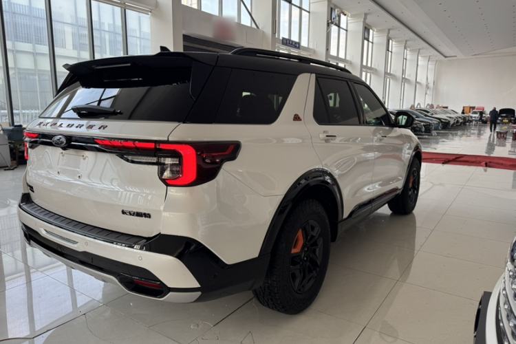 Used Ford Explorer 2023 EcoBoost 285 Kunlun Peak Edition 6-Seater Exterior 3