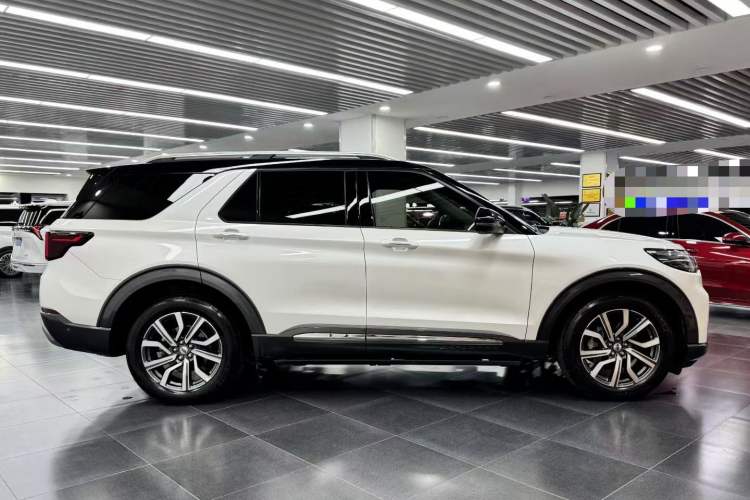 Used Ford Explorer 2023 EcoBoost 285 Four-Wheel Drive Titanium Edition 6 Seats Exterior 3