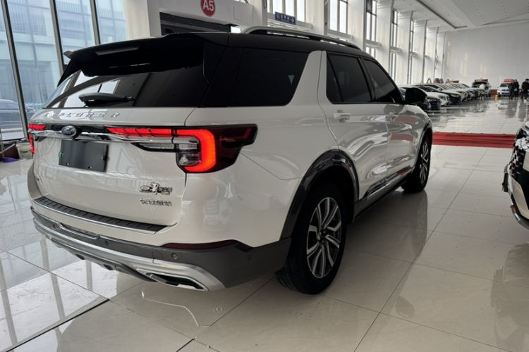 Used Ford Explorer 2023 EcoBoost 285 Four-Wheel Drive Titanium Edition 6 Seats Exterior 4