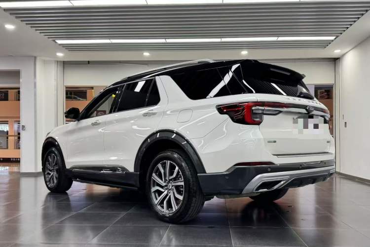 Used Ford Explorer 2023 EcoBoost 285 Four-Wheel Drive Titanium Edition 6 Seats Exterior 4