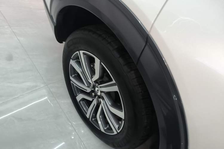 Used Ford Explorer 2023 EcoBoost 285 Four-Wheel Drive Titanium Edition 7-Seater Exterior 5