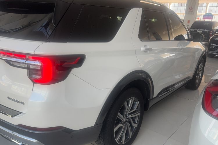 Used Ford Explorer 2023 EcoBoost 285 Four-Wheel Drive Titanium Edition 7-Seater Exterior 5