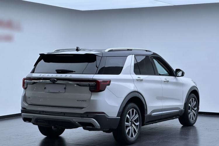 Used Ford Explorer 2023 EcoBoost 285 Four-Wheel Drive Titanium Edition 7-Seater Exterior 6