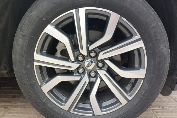 Used Ford Explorer 2023 EcoBoost 285 Four-Wheel Drive Titanium Edition 7-Seater Exterior 7