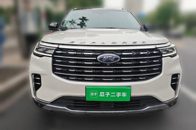 Used Ford Explorer 2023 EcoBoost 285 Four-Wheel Drive Titanium Edition 7-Seater Front