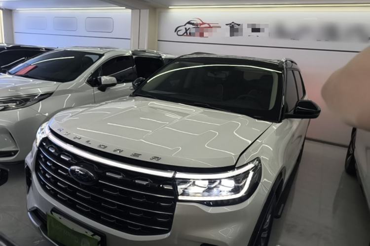 Used Ford Explorer 2023 EcoBoost 285 Four-Wheel Drive Titanium Edition 7-Seater Front