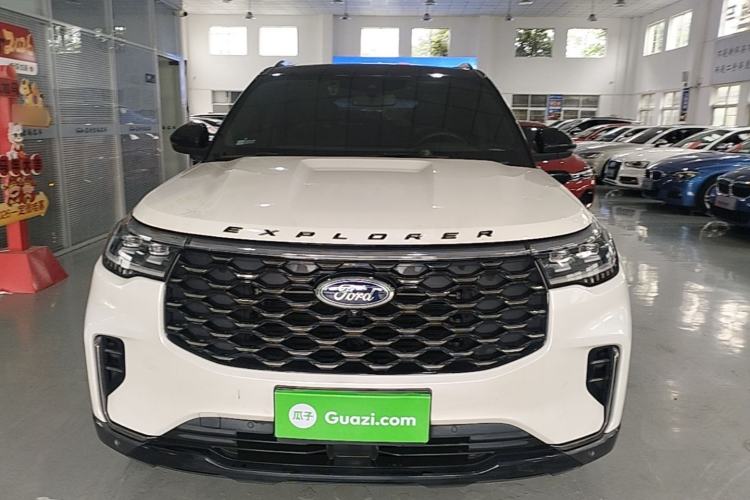 Used Ford Explorer 2023 EcoBoost 285 4x4 ST-LINE 6-Seater Front