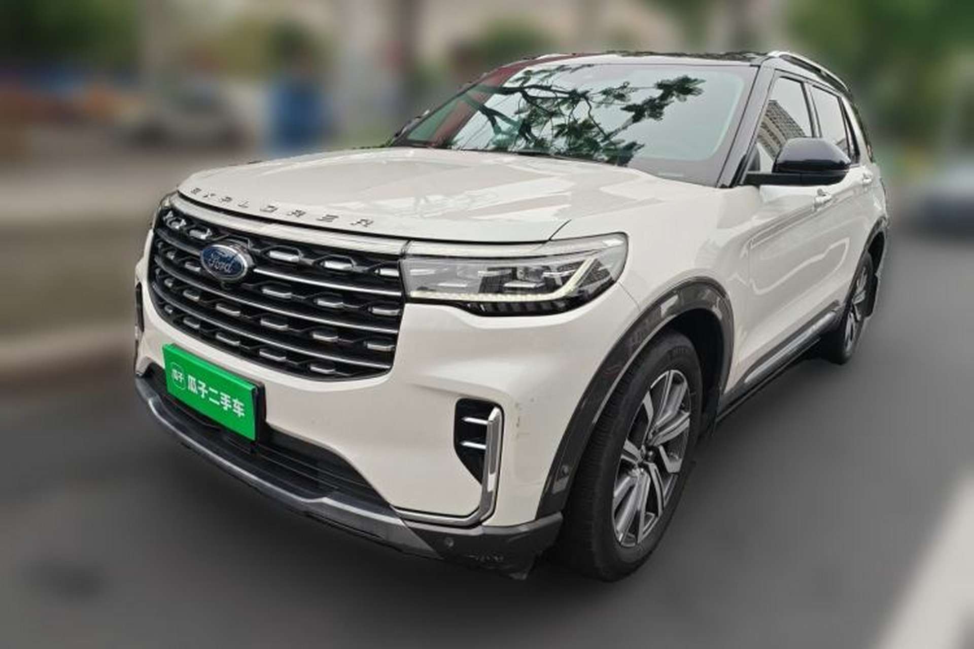 Used Ford Explorer 2023 EcoBoost 285 Four-Wheel Drive Titanium Edition 7-Seater Front Left 45 Deg