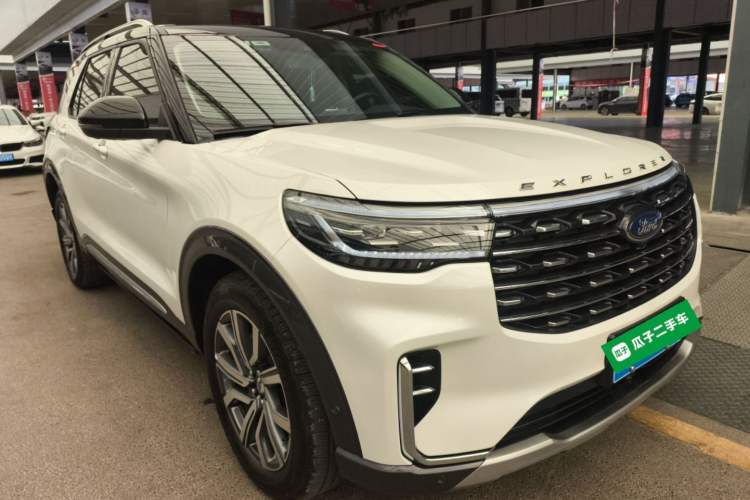 Used Ford Explorer 2023 EcoBoost 285 Four-Wheel Drive Titanium Edition 6 Seats Front Right 45 Deg