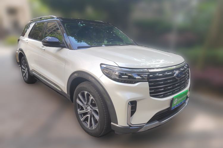 Used Ford Explorer 2023 EcoBoost 285 Four-Wheel Drive Stylish Plus Version 7 Seats Front Right 45 Deg