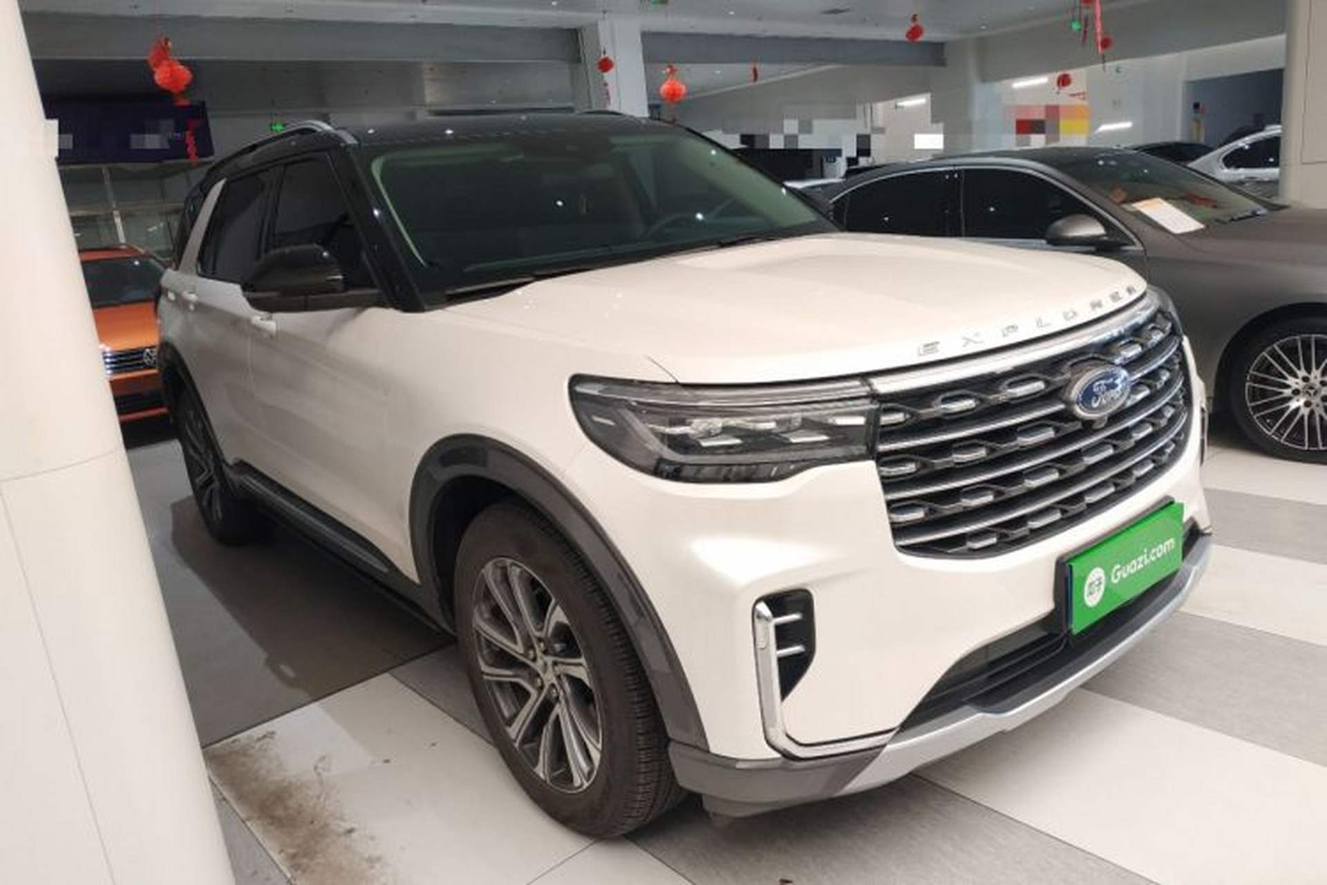 Used Ford Explorer 2023 EcoBoost 285 Four-Wheel Drive Stylish Plus Version 7 Seats Front Right 45 Deg