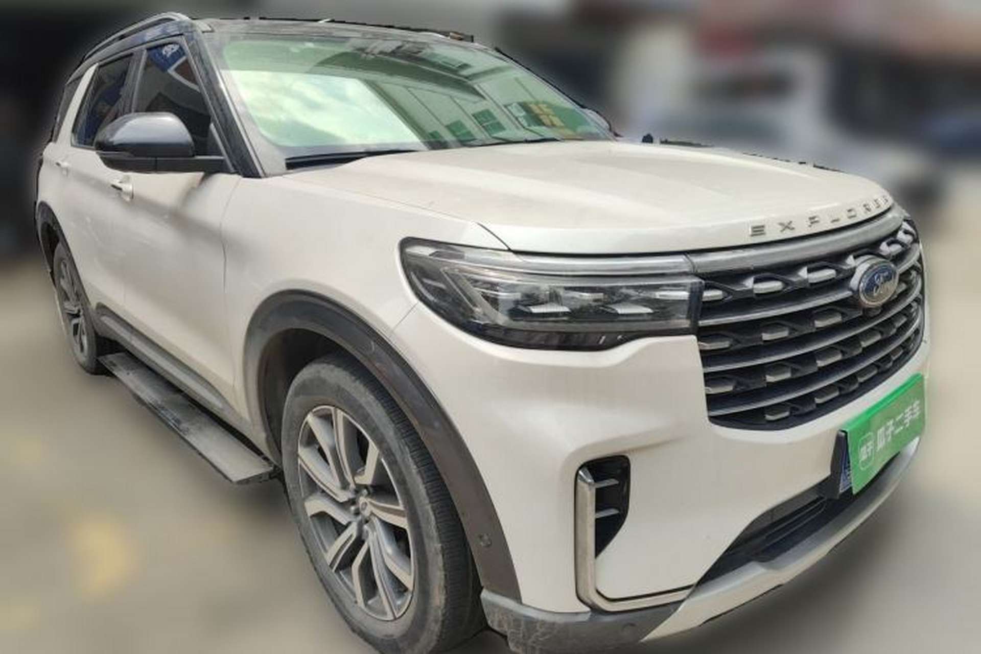 Used Ford Explorer 2023 EcoBoost 285 Four-Wheel Drive Titanium Edition 7-Seater Front Right 45 Deg