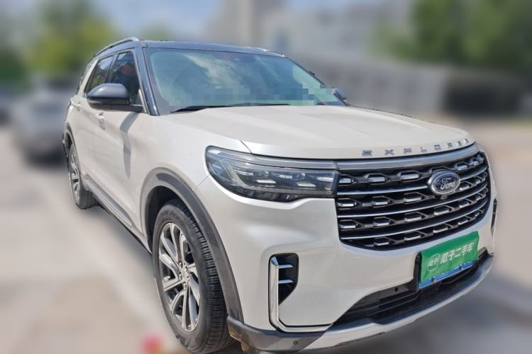 Used Ford Explorer 2023 EcoBoost 285 Four-Wheel Drive Stylish Plus Version 7 Seats Front Right 45 Deg