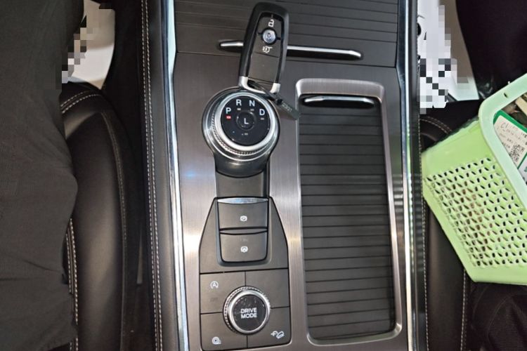 Used Ford Explorer 2023 EcoBoost 285 4x4 Trend Plus Edition 6 Seats Gear Lever