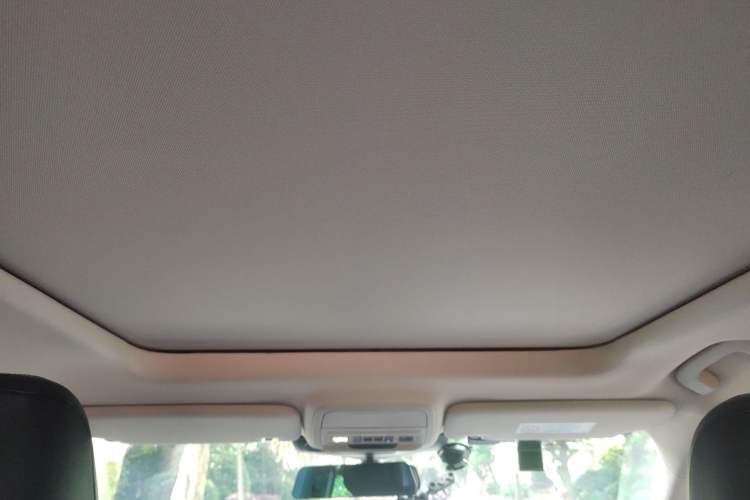 Used Ford Explorer 2023 EcoBoost 285 Four-Wheel Drive Stylish Plus Version 7 Seats Headliner