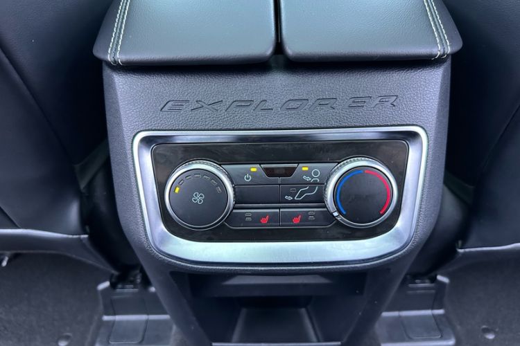 Used Ford Explorer 2023 EcoBoost 285 4x4 Trend Plus Edition 6 Seats Interior 7