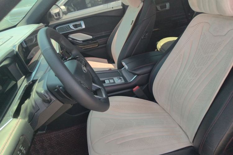 Used Ford Explorer 2023 EcoBoost 285 4x4 ST-LINE 7-Seater Left Front Seat