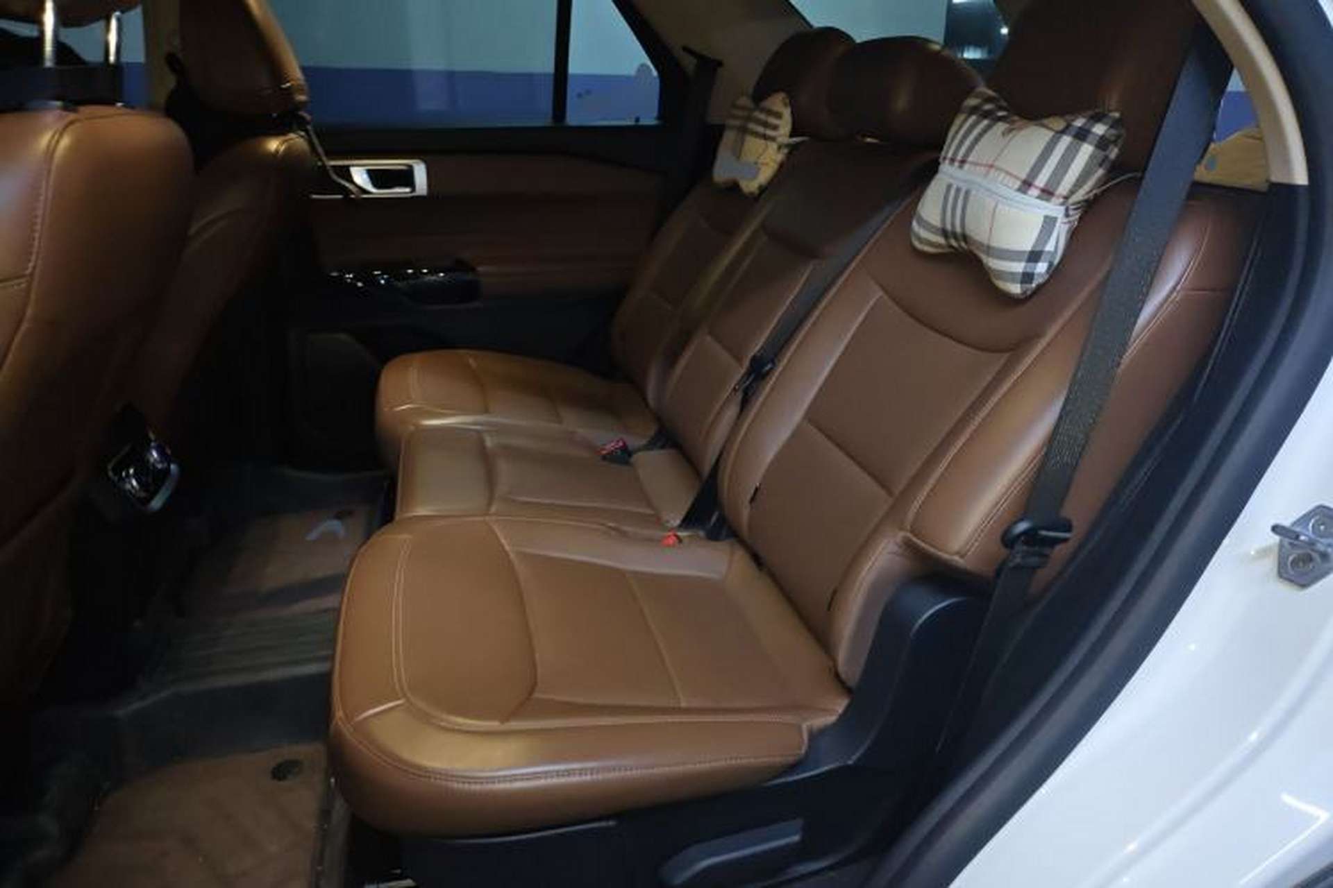 Used Ford Explorer 2023 EcoBoost 285 Four-Wheel Drive Stylish Plus Version 7 Seats Left Rear Seat