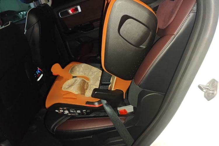 Used Ford Explorer 2023 EcoBoost 285 Four-Wheel Drive Titanium Edition 7-Seater Left Rear Seat