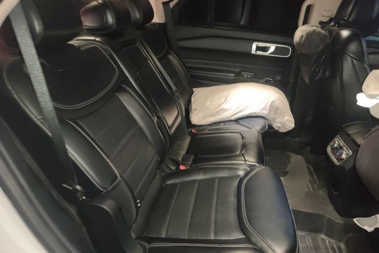 Used Ford Explorer 2023 EcoBoost 285 Four-Wheel Drive Stylish Plus Version 7 Seats Left Rear Seat