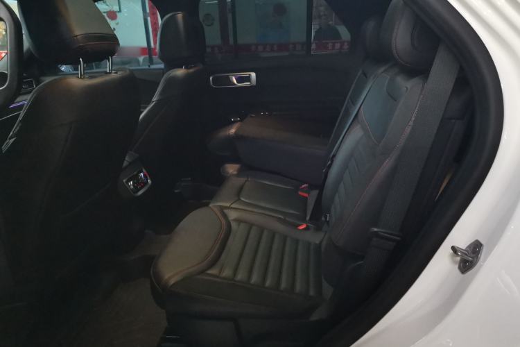 Used Ford Explorer 2023 EcoBoost 285 4x4 ST-LINE 7-Seater Left Rear Seat