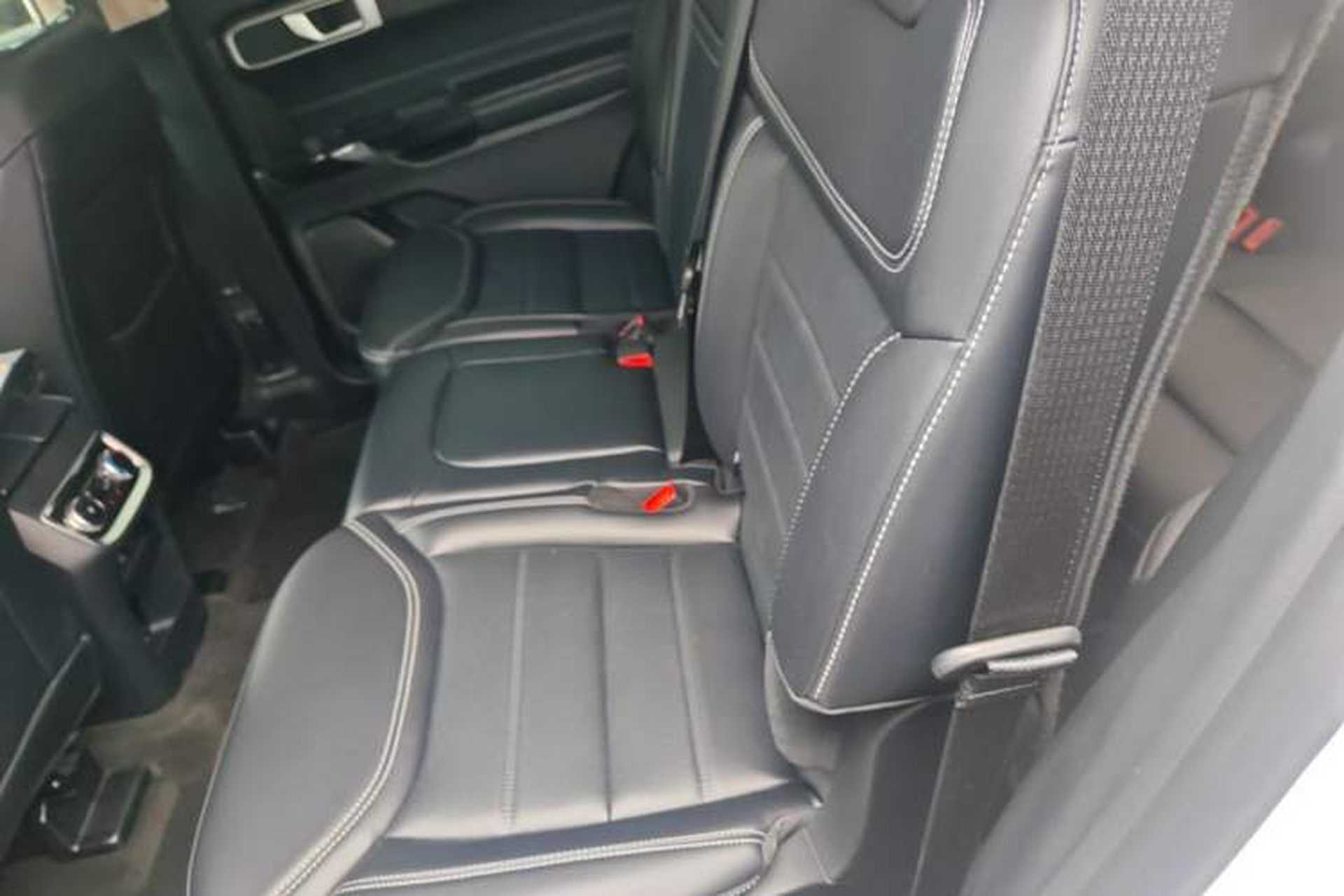 Used Ford Explorer 2023 EcoBoost 285 Four-Wheel Drive Stylish Plus Version 7 Seats Left Rear Seat