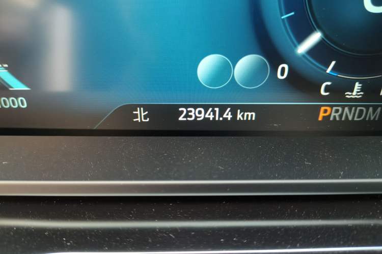 Used Ford Explorer 2023 EcoBoost 285 Kunlun Peak Edition 7-Seater Odometer Close Up
