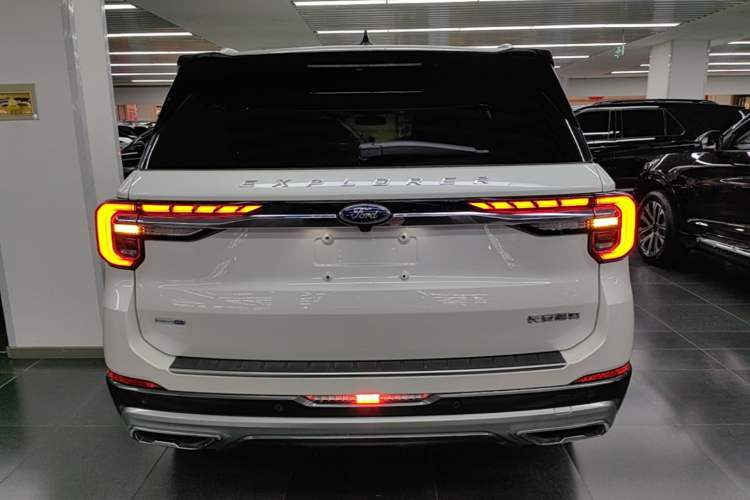 Used Ford Explorer 2023 EcoBoost 285 Four-Wheel Drive Titanium Edition 6 Seats Rear