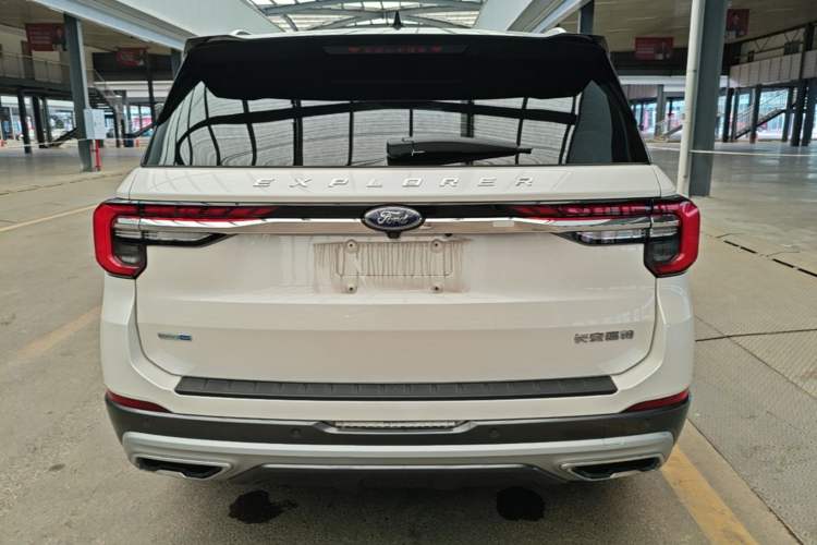 Used Ford Explorer 2023 EcoBoost 285 Four-Wheel Drive Stylish Plus Version 7 Seats Rear