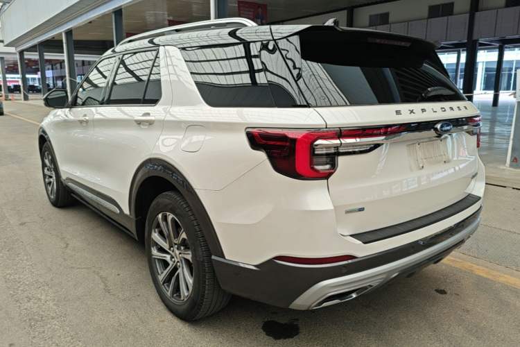 Used Ford Explorer 2023 EcoBoost 285 Four-Wheel Drive Stylish Plus Version 7 Seats Rear Left 45 Deg