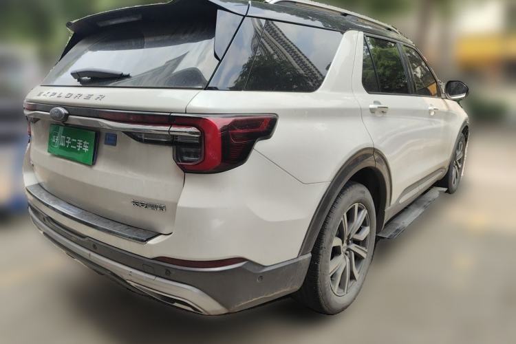 Used Ford Explorer 2023 EcoBoost 285 Four-Wheel Drive Titanium Edition 7-Seater Rear Right 45 Deg