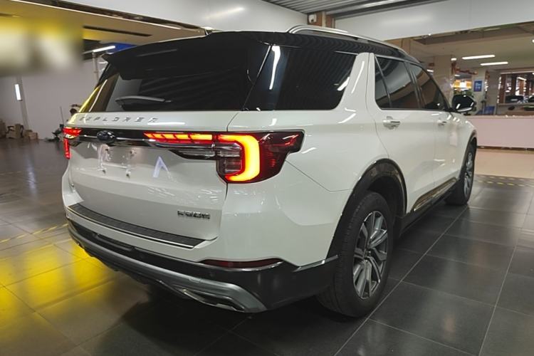 Used Ford Explorer 2023 EcoBoost 285 4x4 Trend Plus Edition 6 Seats Rear Right 45 Deg