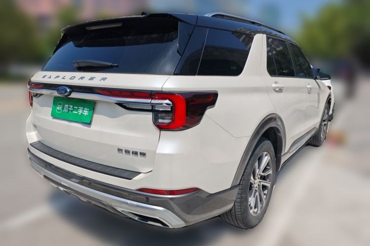 Used Ford Explorer 2023 EcoBoost 285 Four-Wheel Drive Stylish Plus Version 7 Seats Rear Right 45 Deg