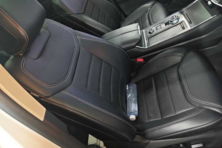 Used Ford Explorer 2023 EcoBoost 285 4x4 Trend Plus Edition 6 Seats Right Front Seat