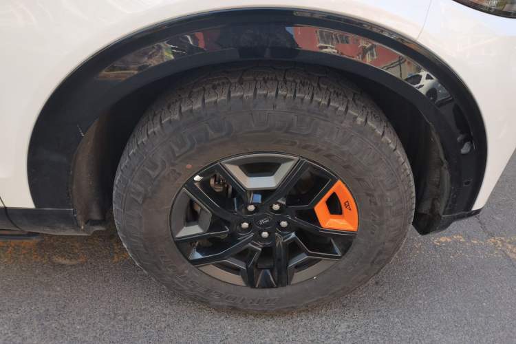 Used Ford Explorer 2023 EcoBoost 285 Kunlun Peak Edition 7-Seater Right Front Wheel Hub