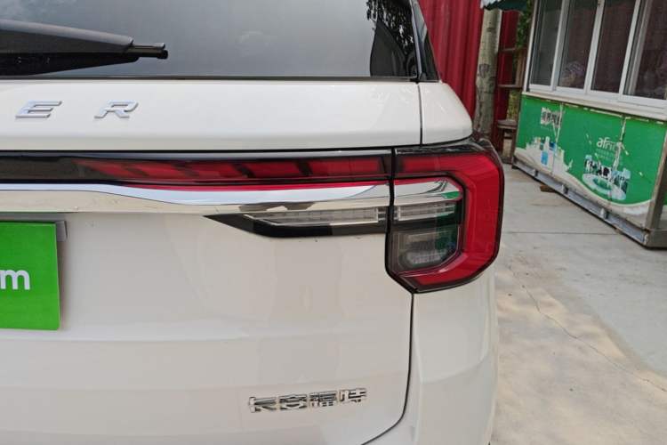 Used Ford Explorer 2023 EcoBoost 285 Four-Wheel Drive Stylish Plus Version 7 Seats Right Rear Taillight