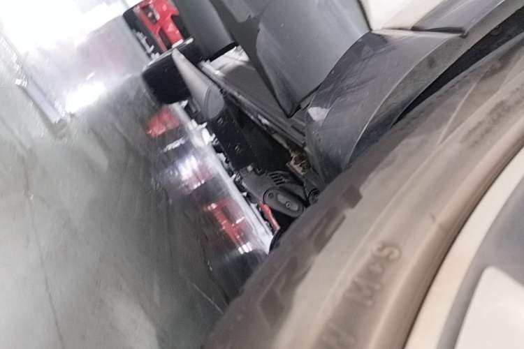 Used Ford Explorer 2023 EcoBoost 285 4x4 ST-LINE 6-Seater Right Side Sill
