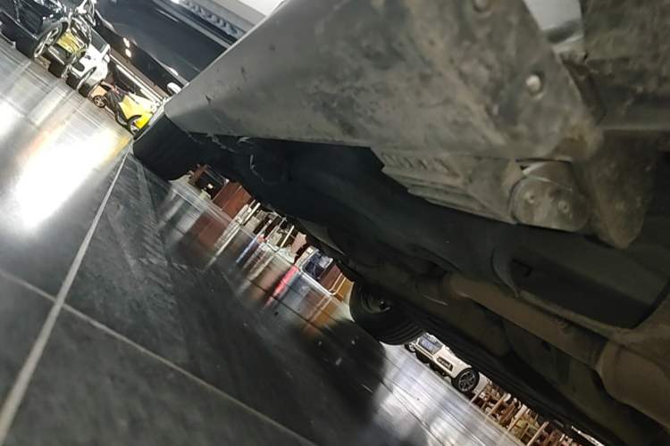 Used Ford Explorer 2023 EcoBoost 285 4x4 Trend Plus Edition 6 Seats Right Side Sill