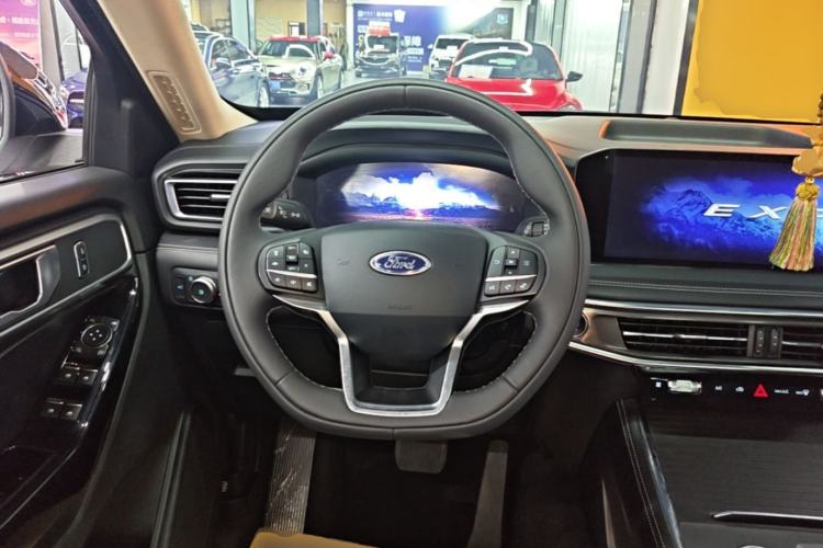 Used Ford Explorer 2023 EcoBoost 285 4x4 Trend Plus Edition 6 Seats Steering Wheel