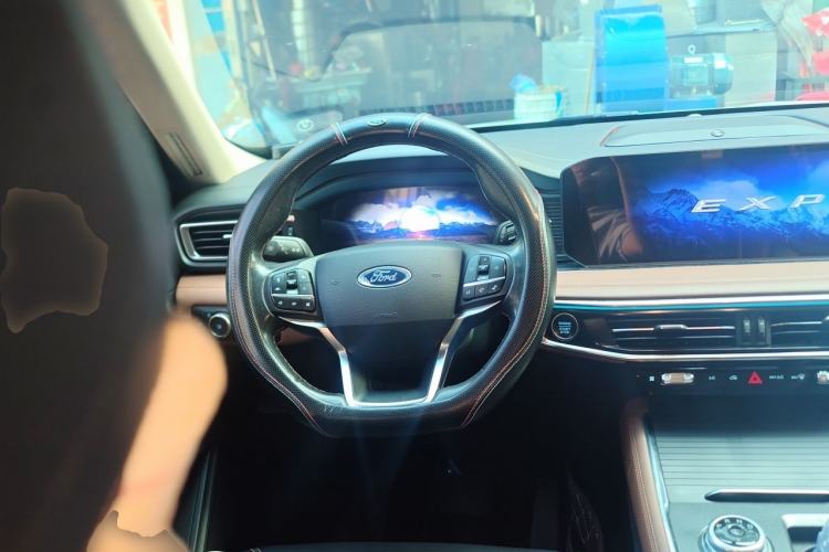 Used Ford Explorer 2023 EcoBoost 285 Four-Wheel Drive Titanium Edition 7-Seater Steering Wheel