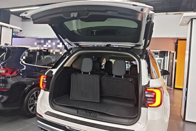 Used Ford Explorer 2023 EcoBoost 285 4x4 Trend Plus Edition 6 Seats Trunk