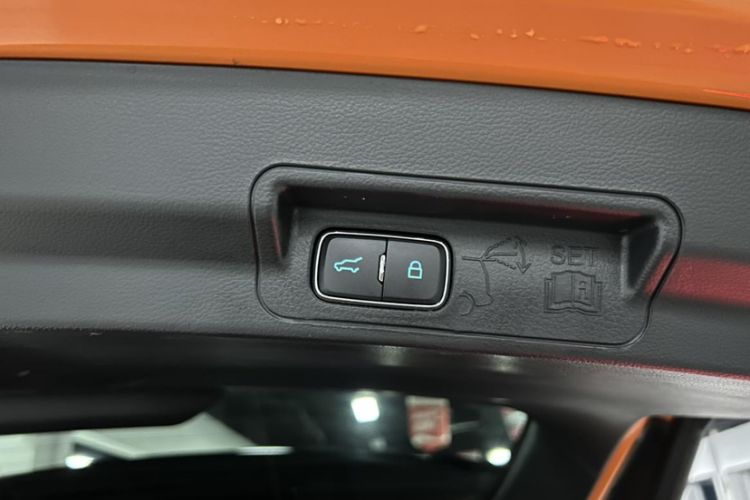 Used Ford Explorer 2023 EcoBoost 285 Kunlun Peak Edition 7-Seater Interior 1