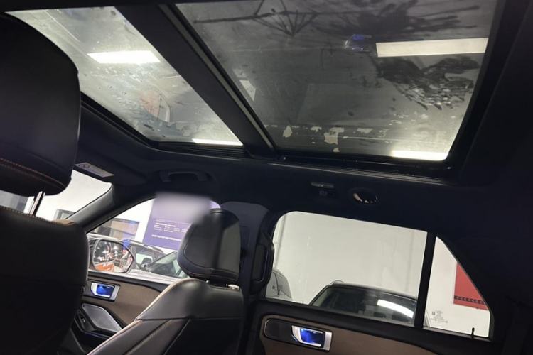 Used Ford Explorer 2023 EcoBoost 285 Kunlun Peak Edition 7-Seater Interior 6