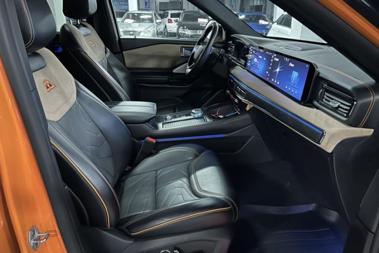 Used Ford Explorer 2023 EcoBoost 285 Kunlun Peak Edition 7-Seater Interior 9